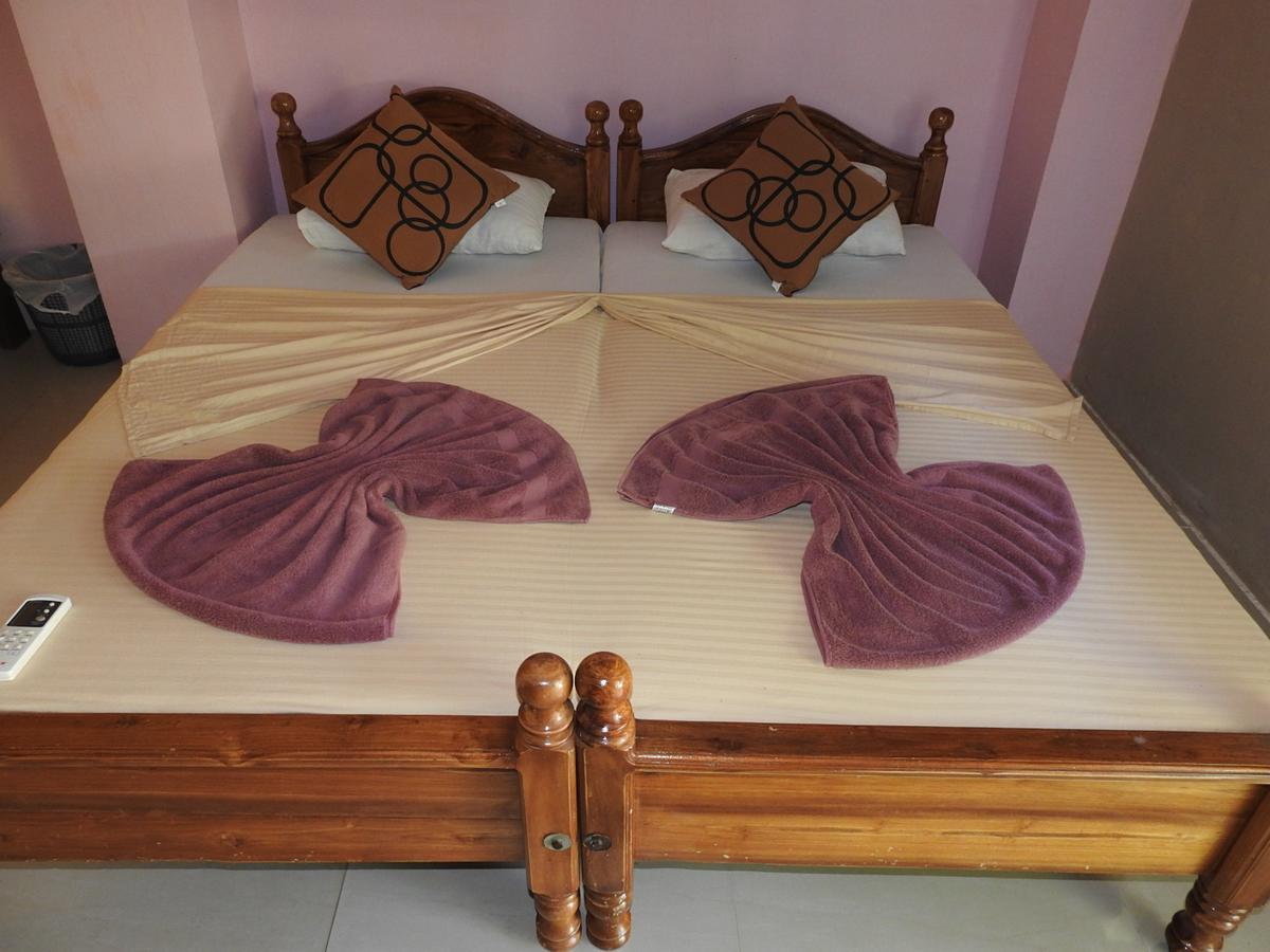 Villa Champagne Tissamaharama Bagian luar foto